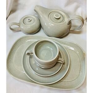 Vintage Russel Wright Dinner Set